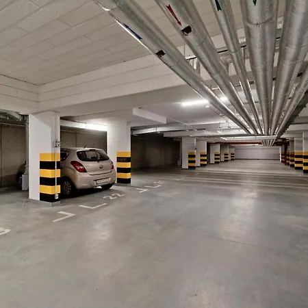 Apartment Zatoka 12 *